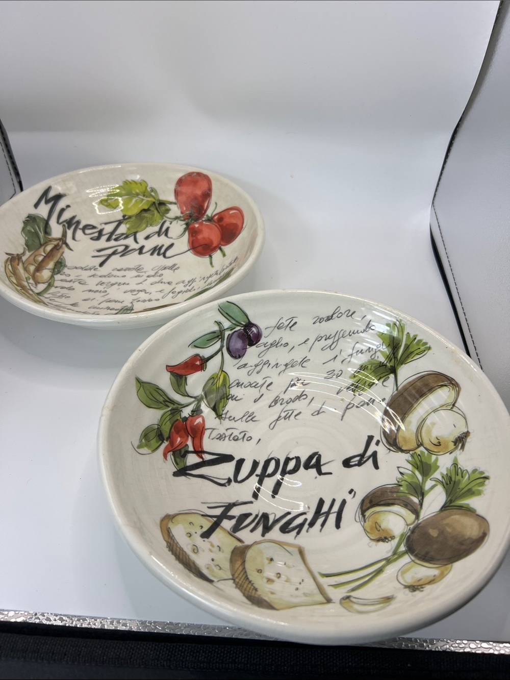 Opificio Etico 2pc. Includes Minestrone and Mushroom soup recipes. Made in Italy